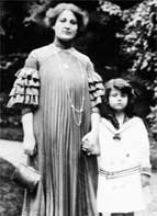 Alma with her daughter Anna Mahler